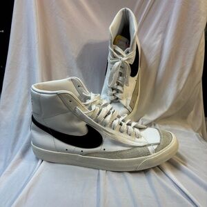 Nike womens White and Black High-Top Sneakers